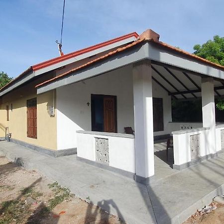 Bed and Breakfast La Felicita Mannar Exterior foto